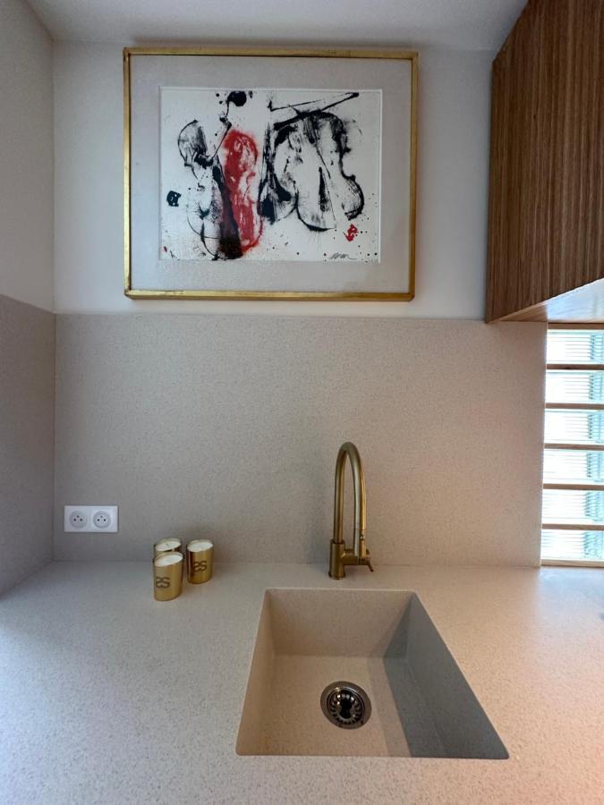 Chez Victorine Apartment *